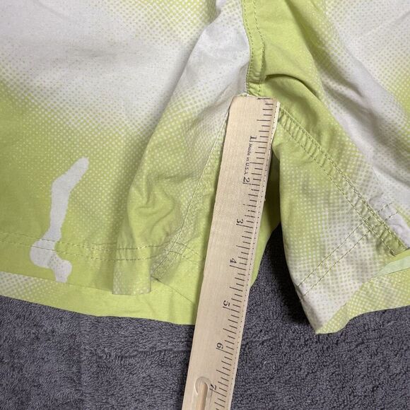 Urban Outfitters Mens Medium Graffiti Print Green White Unlined Board Shorts 5" - Picture 5 of 8